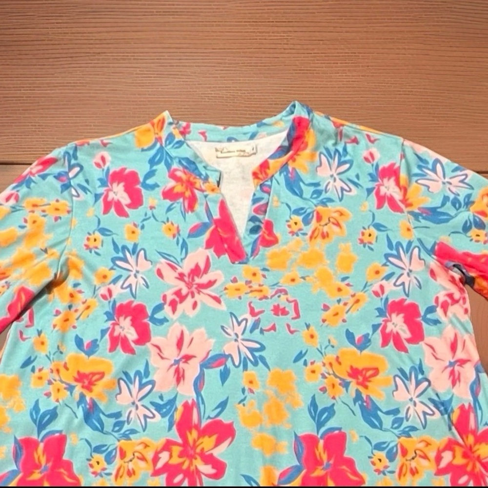 Southern Stitch women’s sz xl Floral long sleeve tunic